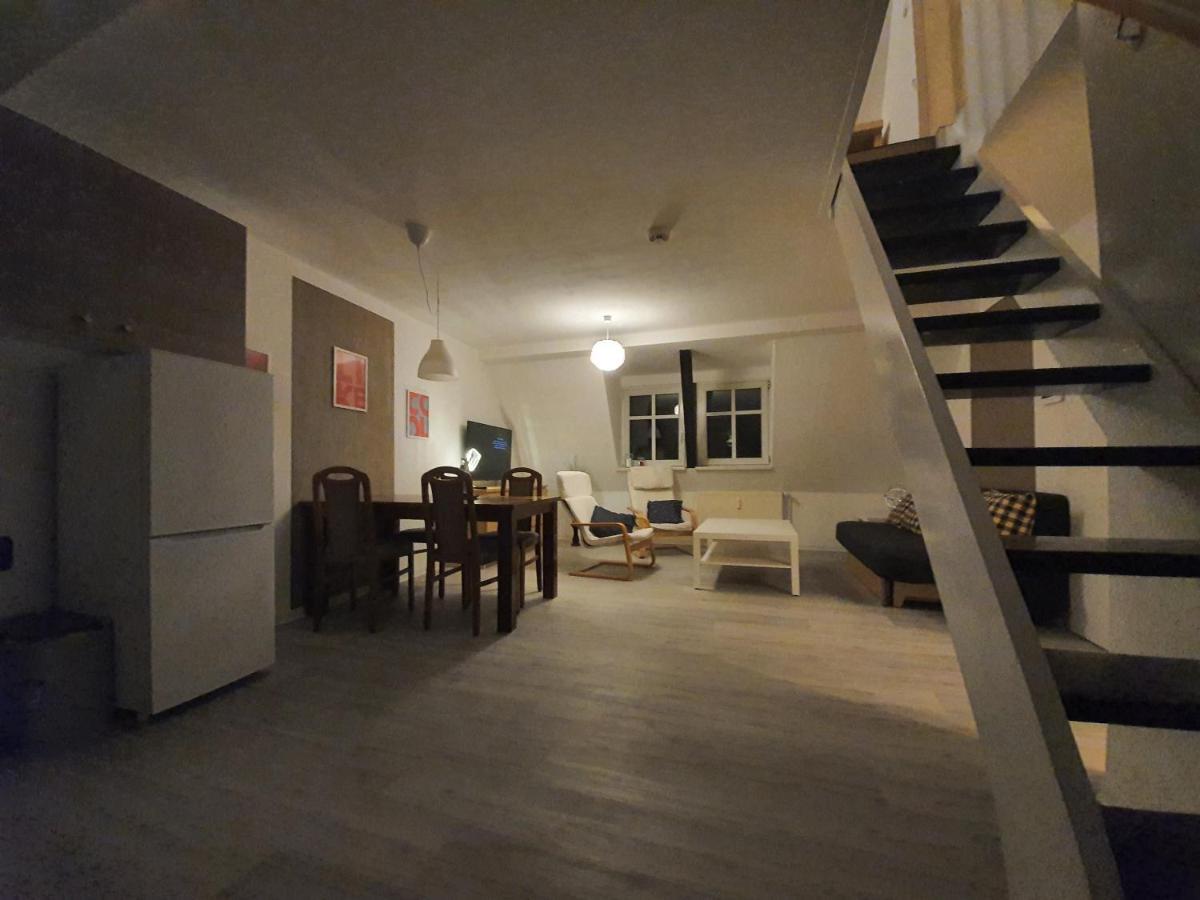 Grosses Offenes Loft Oder Kleine Gemuetliche Wohnung Mit Balkon Wolmirstedt Екстер'єр фото