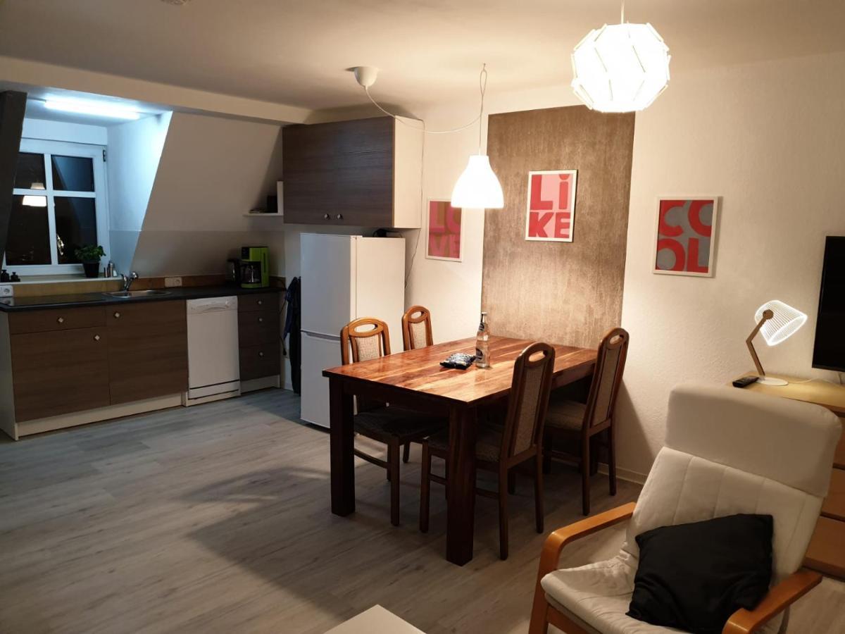 Grosses Offenes Loft Oder Kleine Gemuetliche Wohnung Mit Balkon Wolmirstedt Екстер'єр фото