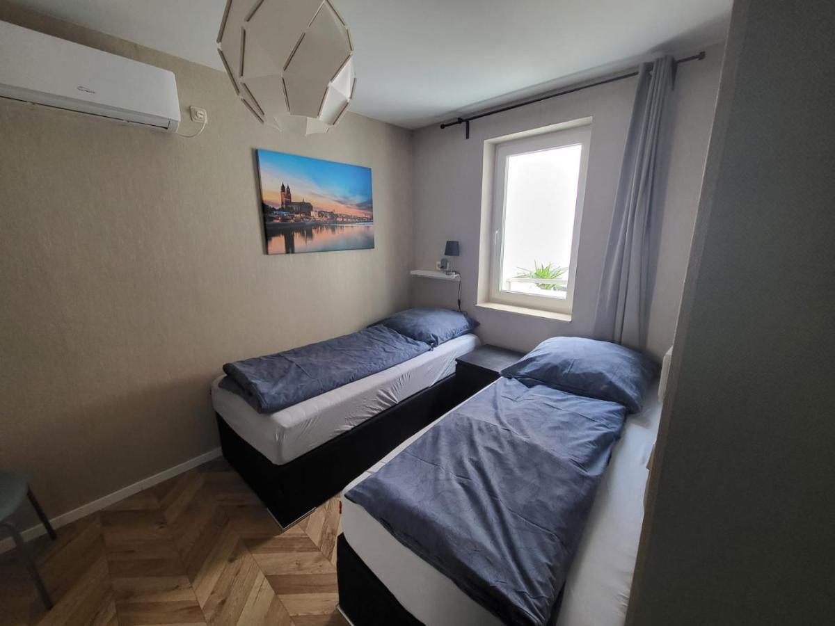 Grosses Offenes Loft Oder Kleine Gemuetliche Wohnung Mit Balkon Wolmirstedt Екстер'єр фото