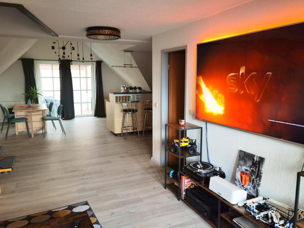 Grosses Offenes Loft Oder Kleine Gemuetliche Wohnung Mit Balkon Wolmirstedt Екстер'єр фото