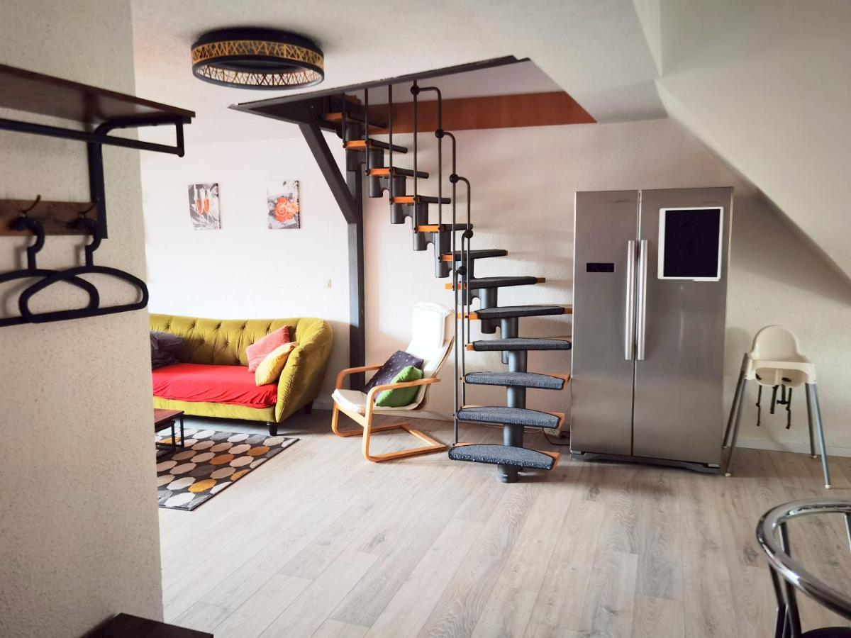 Grosses Offenes Loft Oder Kleine Gemuetliche Wohnung Mit Balkon Wolmirstedt Екстер'єр фото
