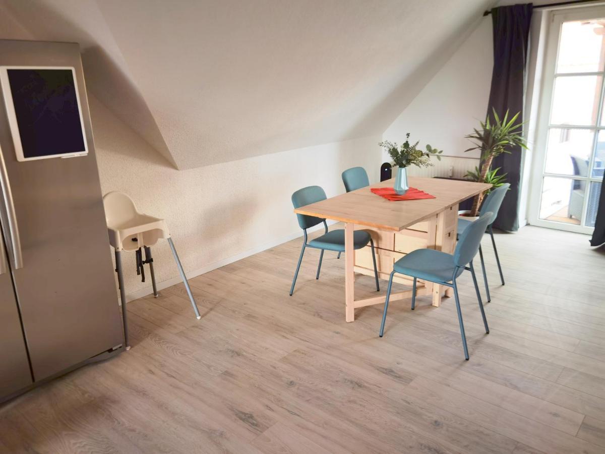 Grosses Offenes Loft Oder Kleine Gemuetliche Wohnung Mit Balkon Wolmirstedt Екстер'єр фото